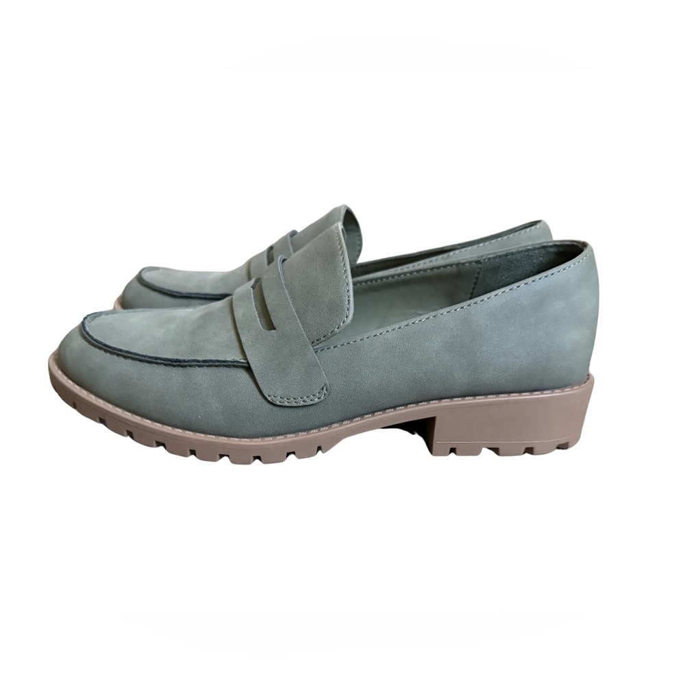 Me Too Women's Olive Green Loafers